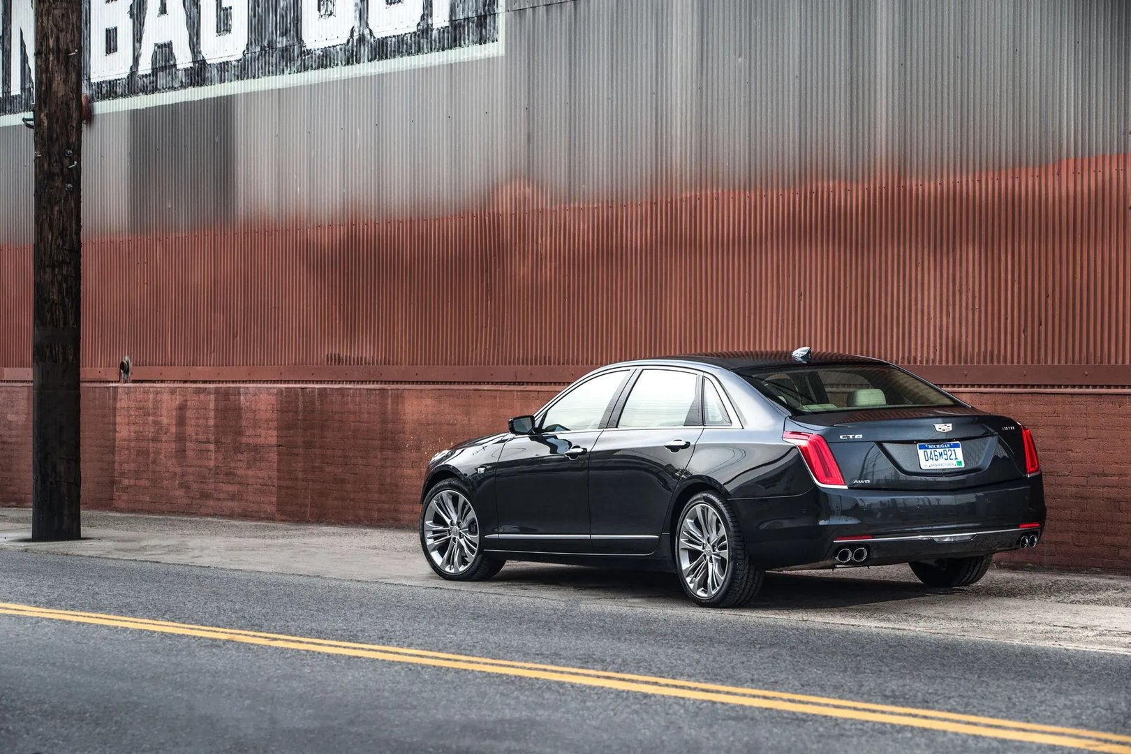 Cadillac_CT6_1_generation__Sedan__12.jpg