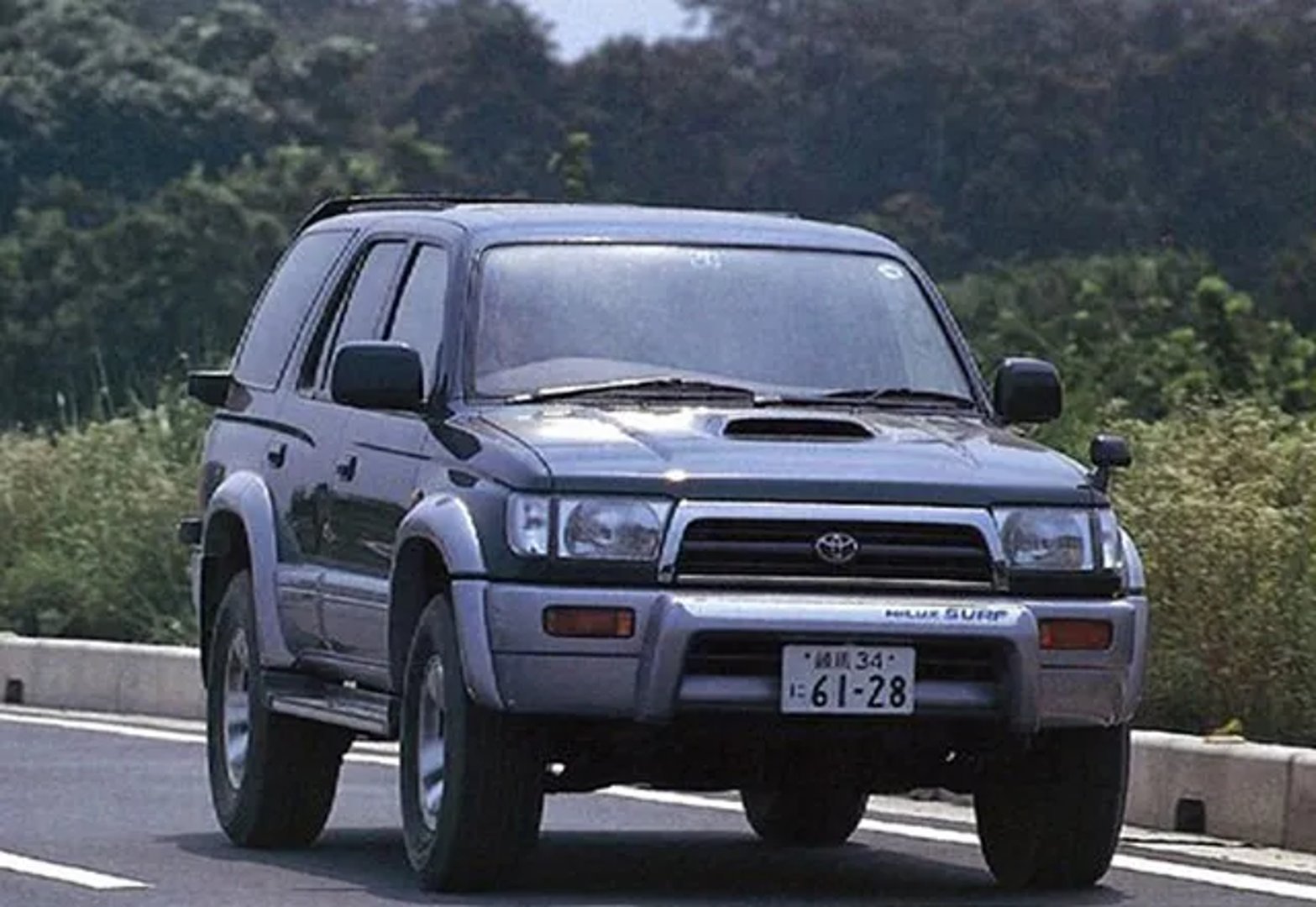 Toyota_Hilux_Surf_3_generation__SUV_5-doors__1.jpg