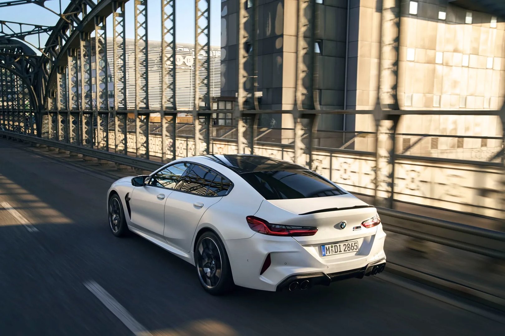 BMW_M8_1_generation_restyling_1__Sedan__6.jpg
