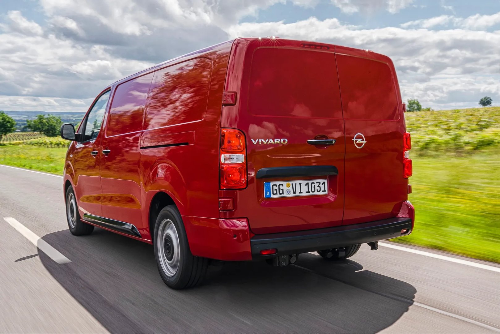 Opel_Vivaro_3_generation__Van_Long__1.jpg