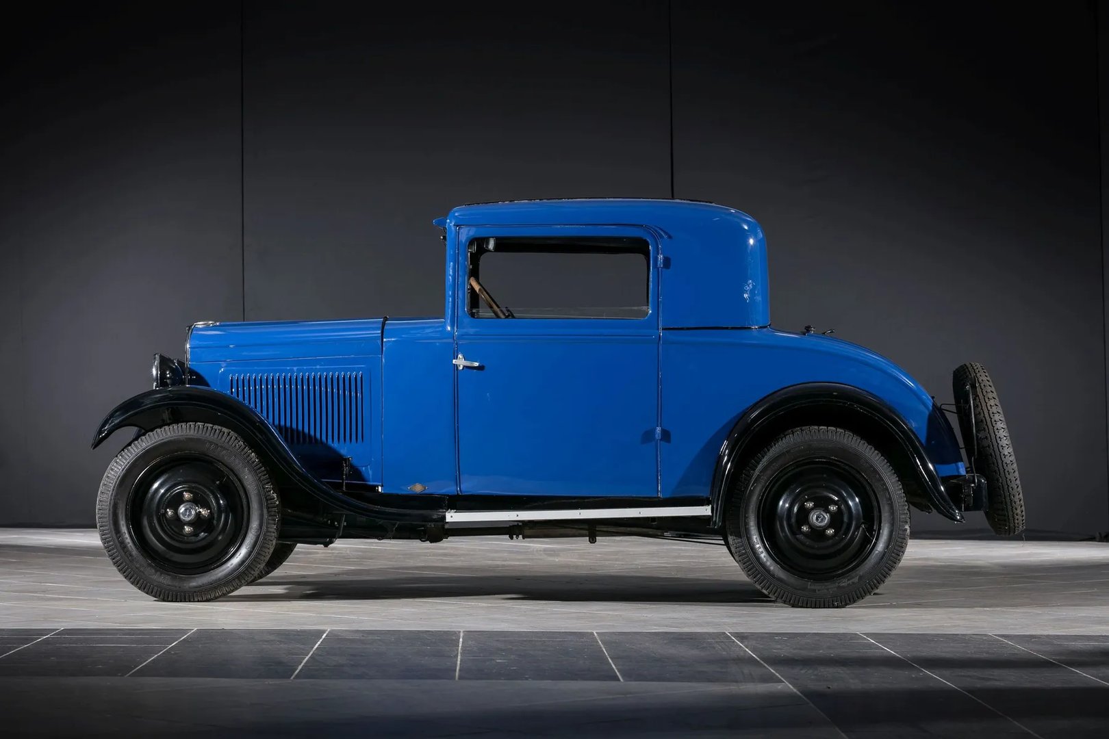 Peugeot_201_1_generation__Coupe__1.jpg