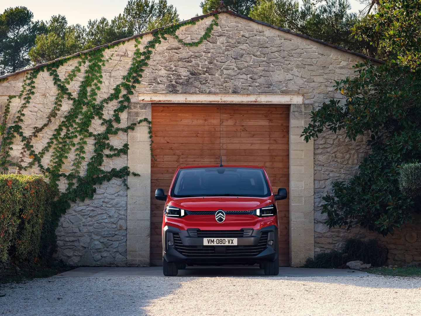 Citroen_Jumpy_3_generation_restyling__Van__2.jpg