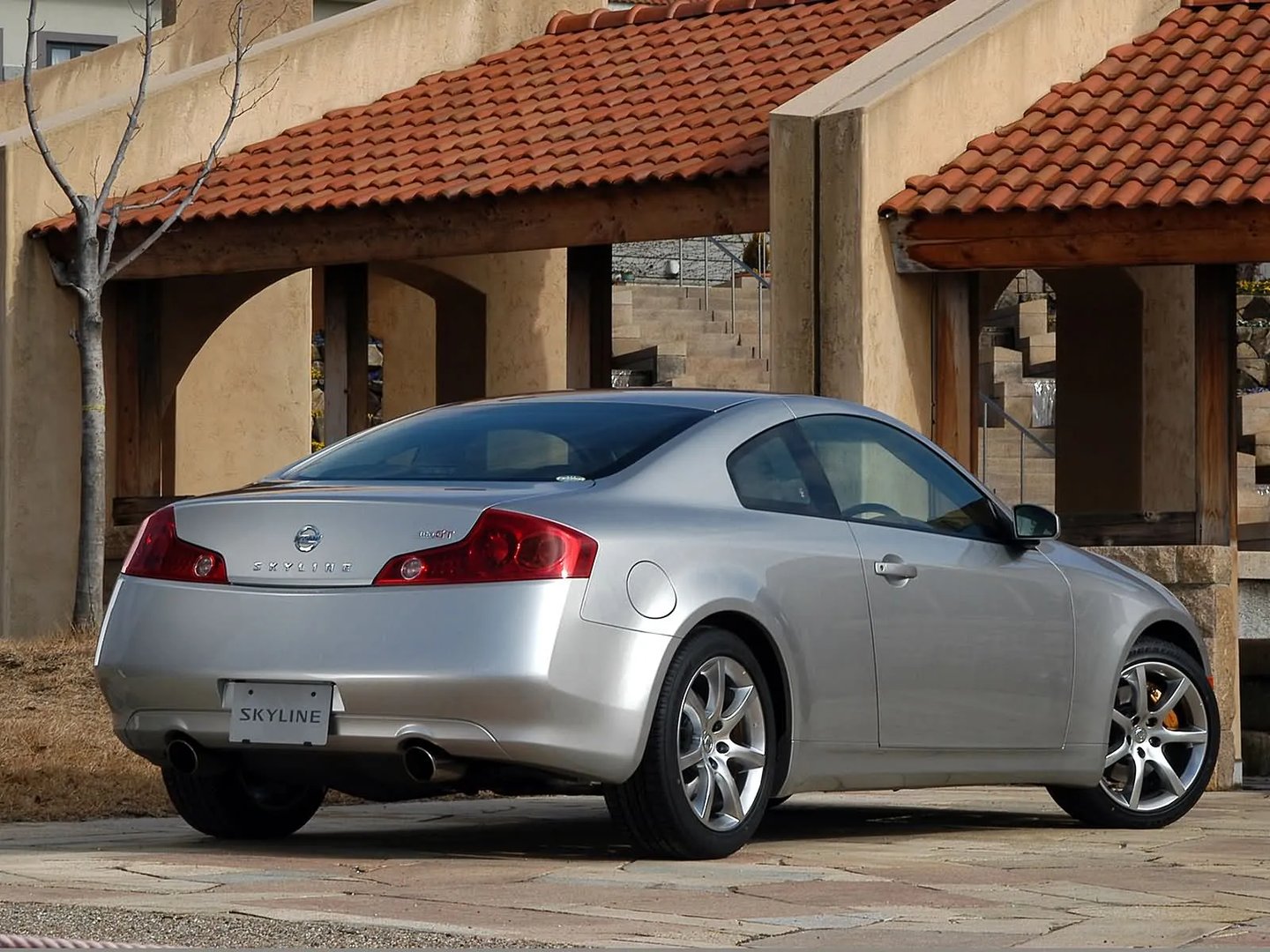 Nissan_Skyline_11_generation__Coupe__7.jpg