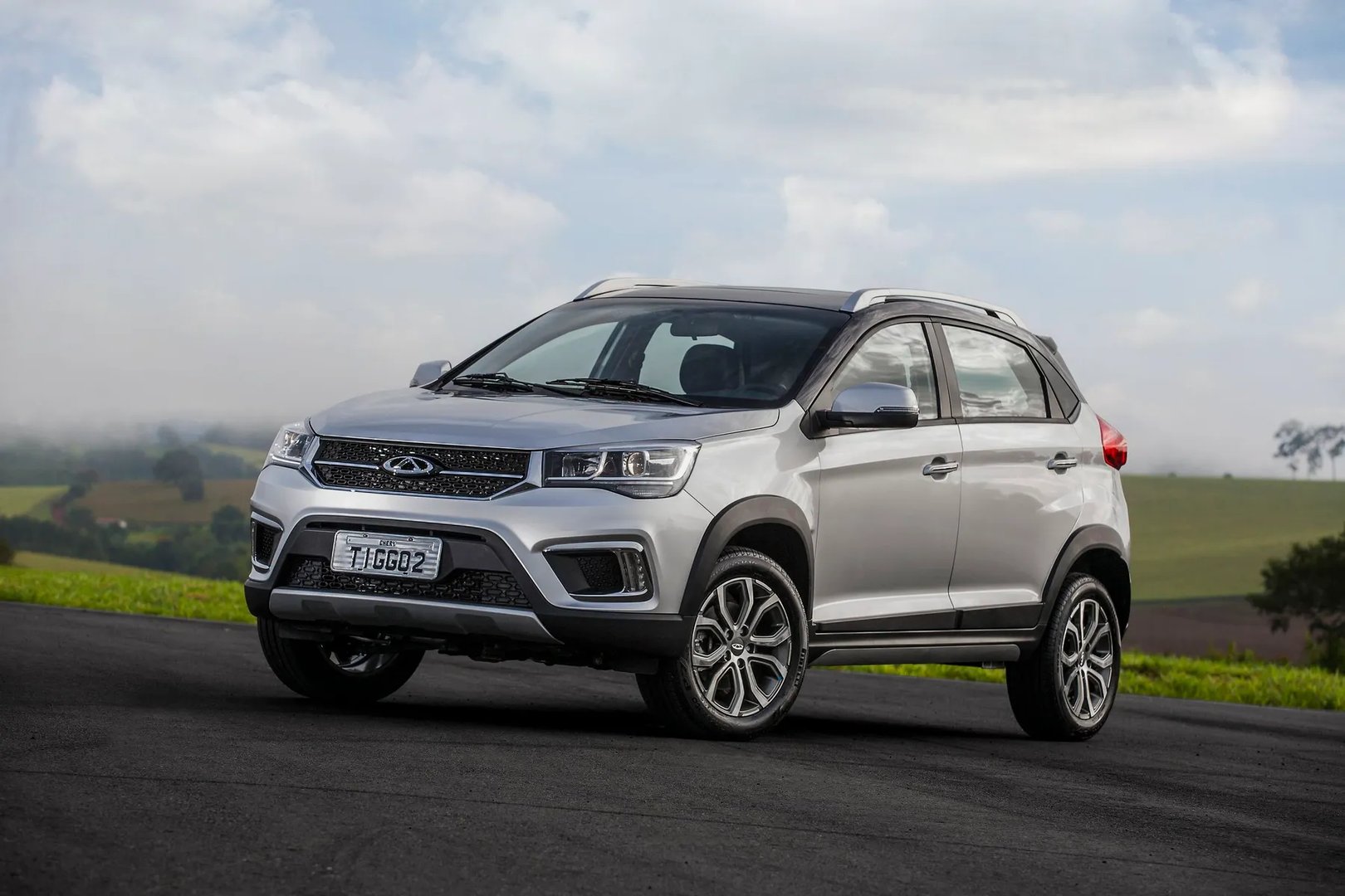 Chery_Tiggo_2_1_generation__SUV_5-doors__1.jpg