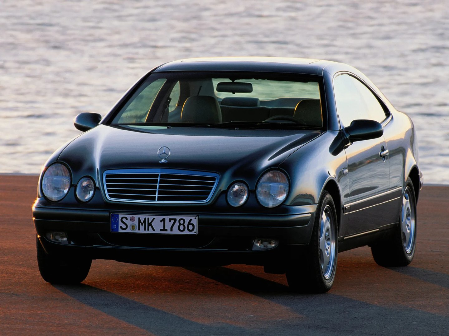 C208  Coupe