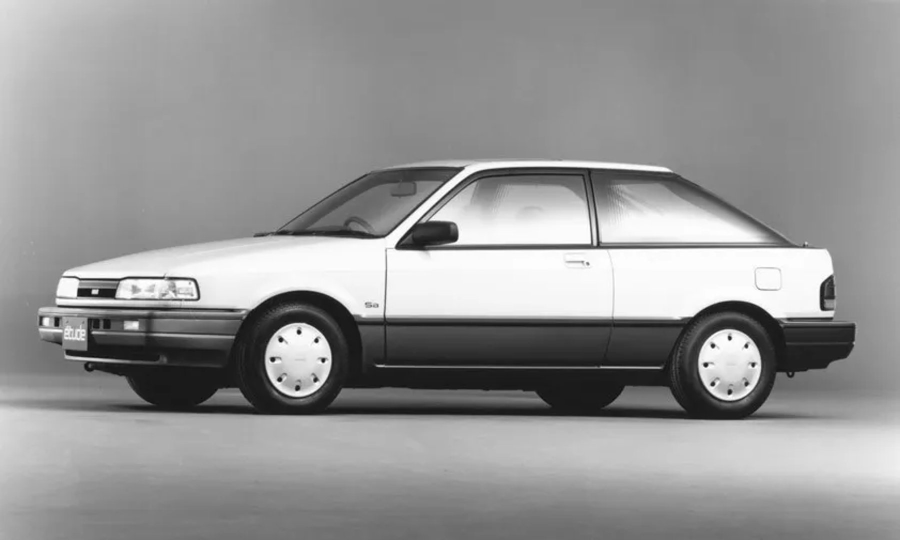 Mazda_Etude_1_generation__Hatchback_3-door__1.jpg