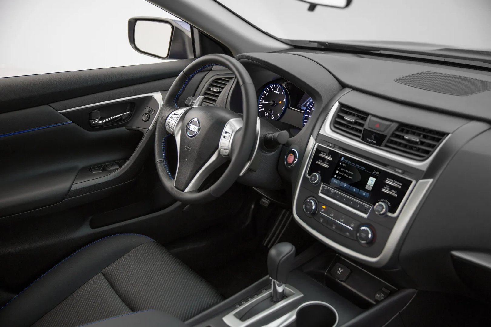 Nissan_Altima_5_generation_restyling__Sedan__8.jpg