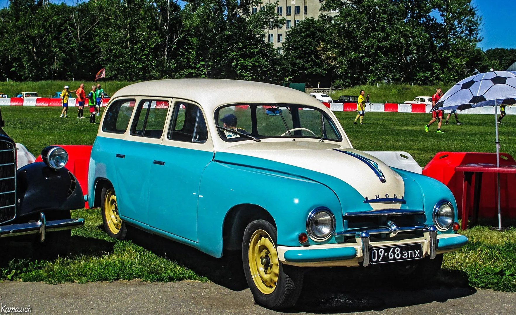 Skoda_1200_1_generation__Estate_5-door__1.jpg