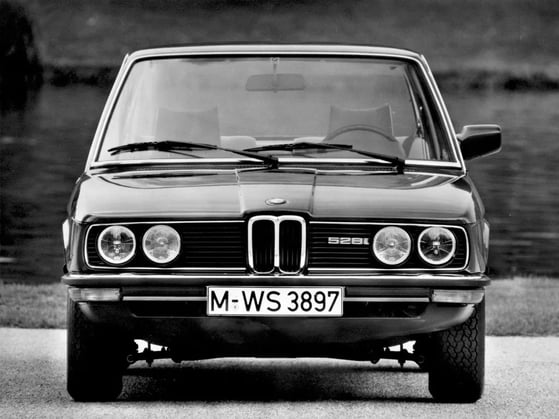 BMW_5_series_1_generation_restyling__Sedan__3.jpg