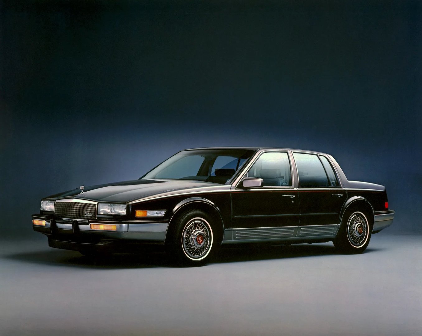 Cadillac_Seville_3_generation__Sedan__3.jpg