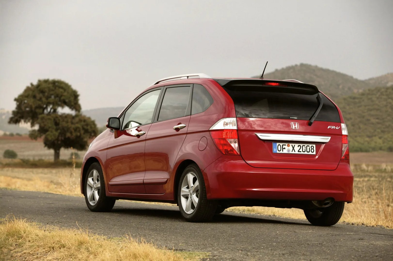Honda_FR-V_1_generation__Compact_Van__4.jpg