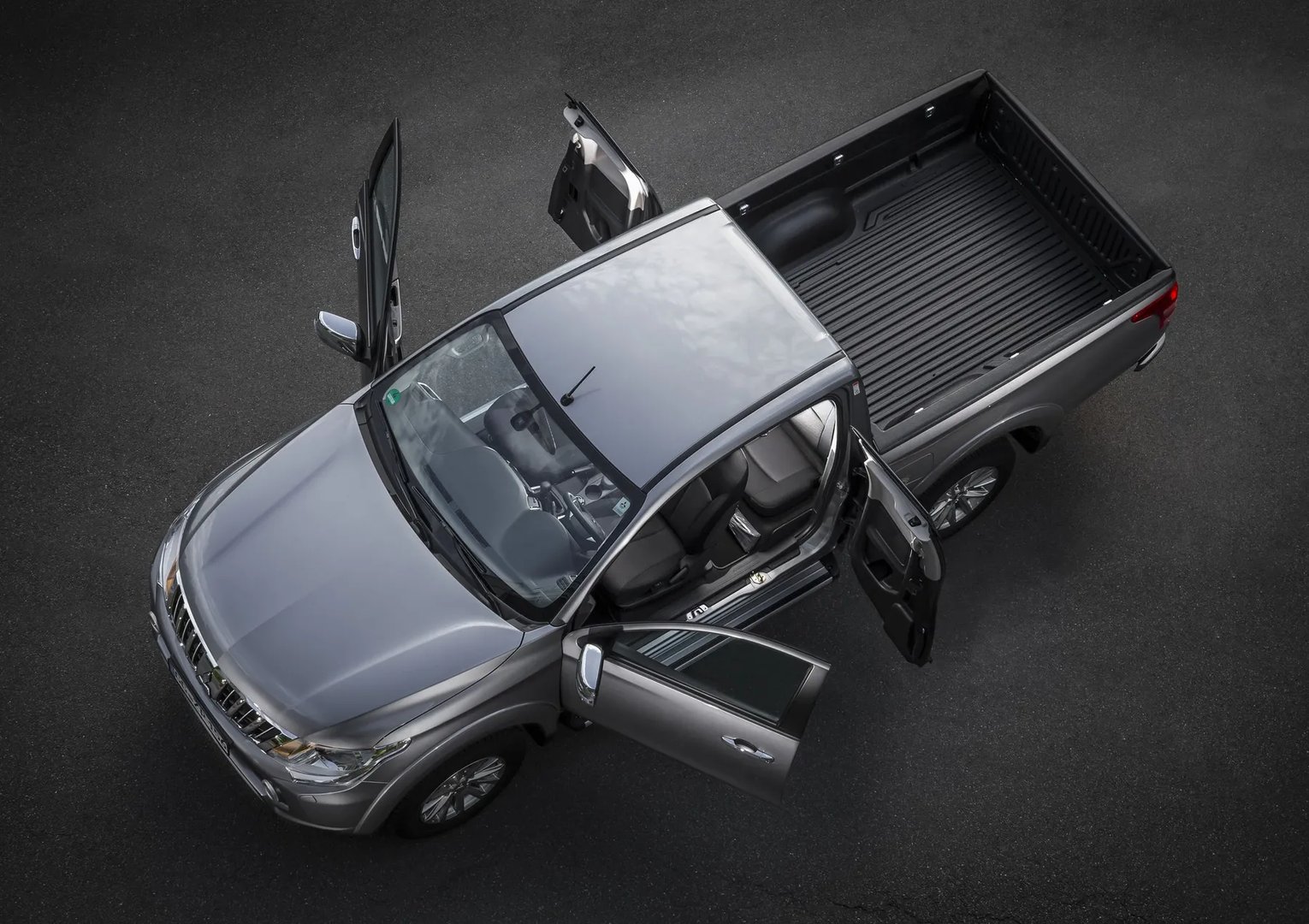 Mitsubishi_L200_5_generation__Pickup_1.5-cab__3.jpg