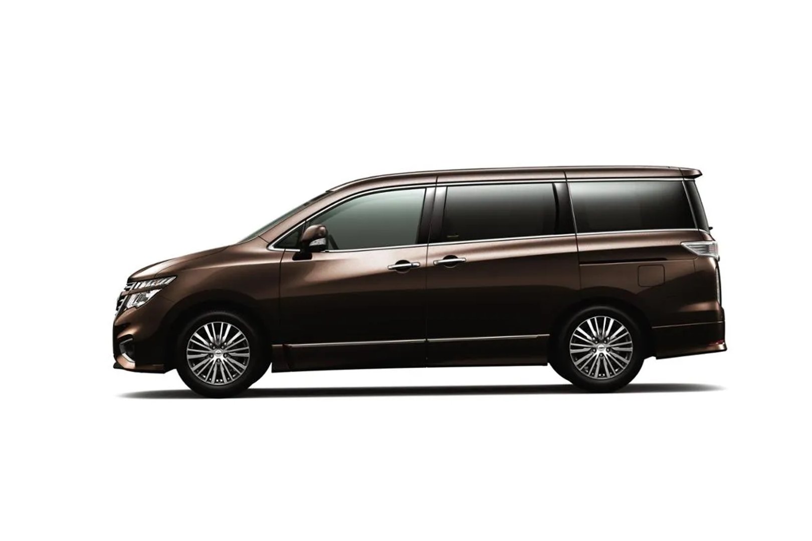 Nissan_Elgrand_3_generation__Minivan__6.jpg
