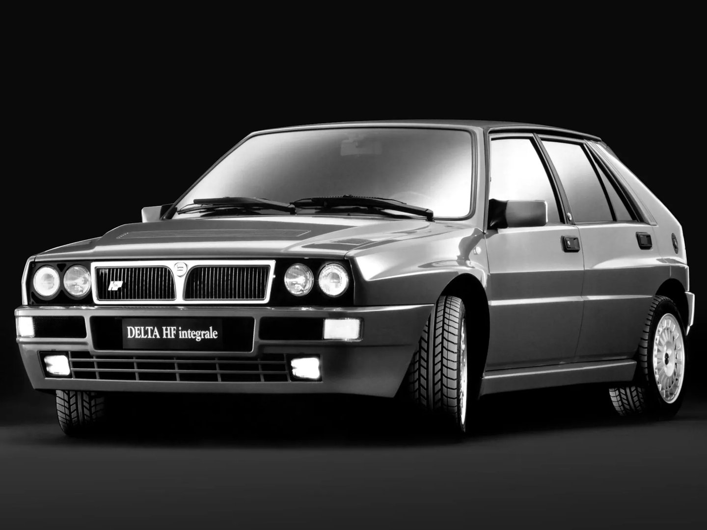 Lancia_Delta_1_generation__Mini_5-doors__9.jpg