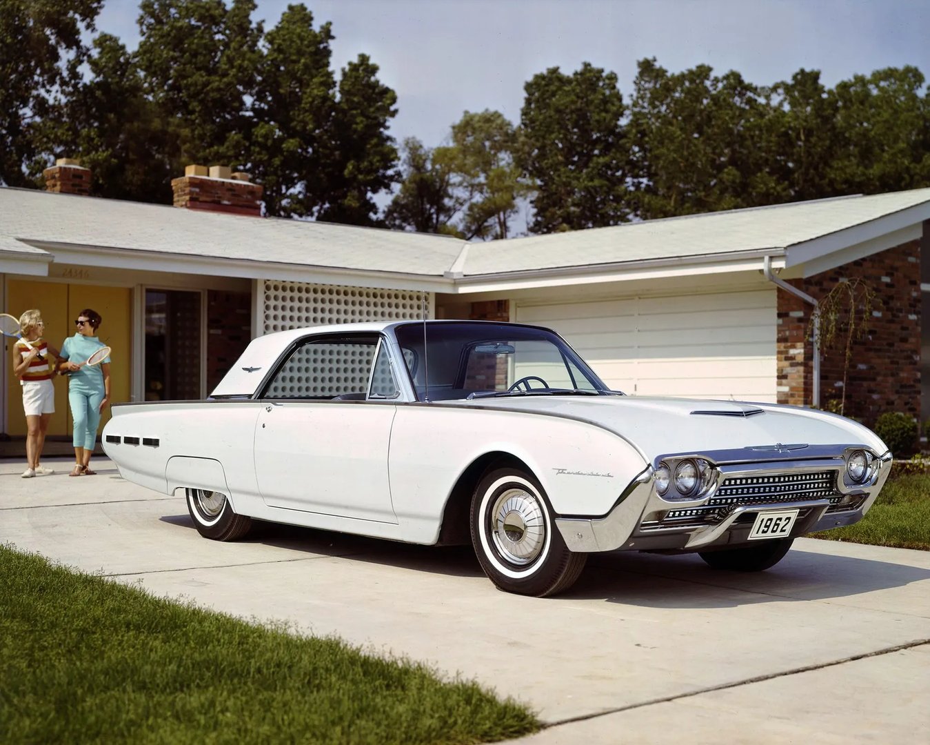 Ford_Thunderbird_3_generation__Coupe_Hardtop__10.jpg