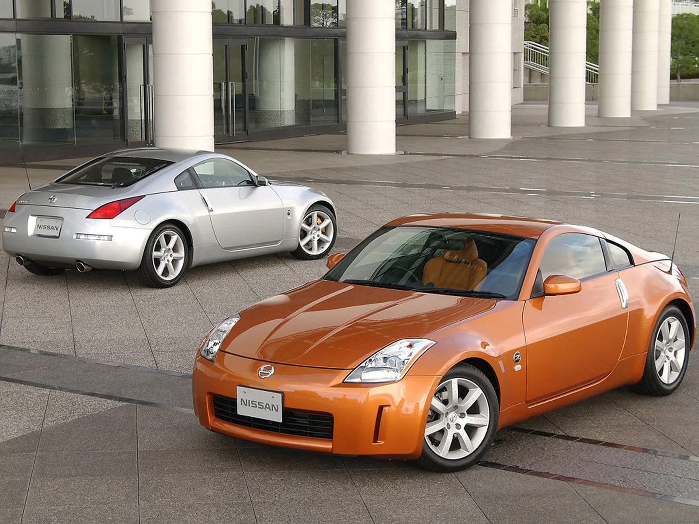 Nissan_Fairlady_Z_5_generation__Coupe__7.jpg