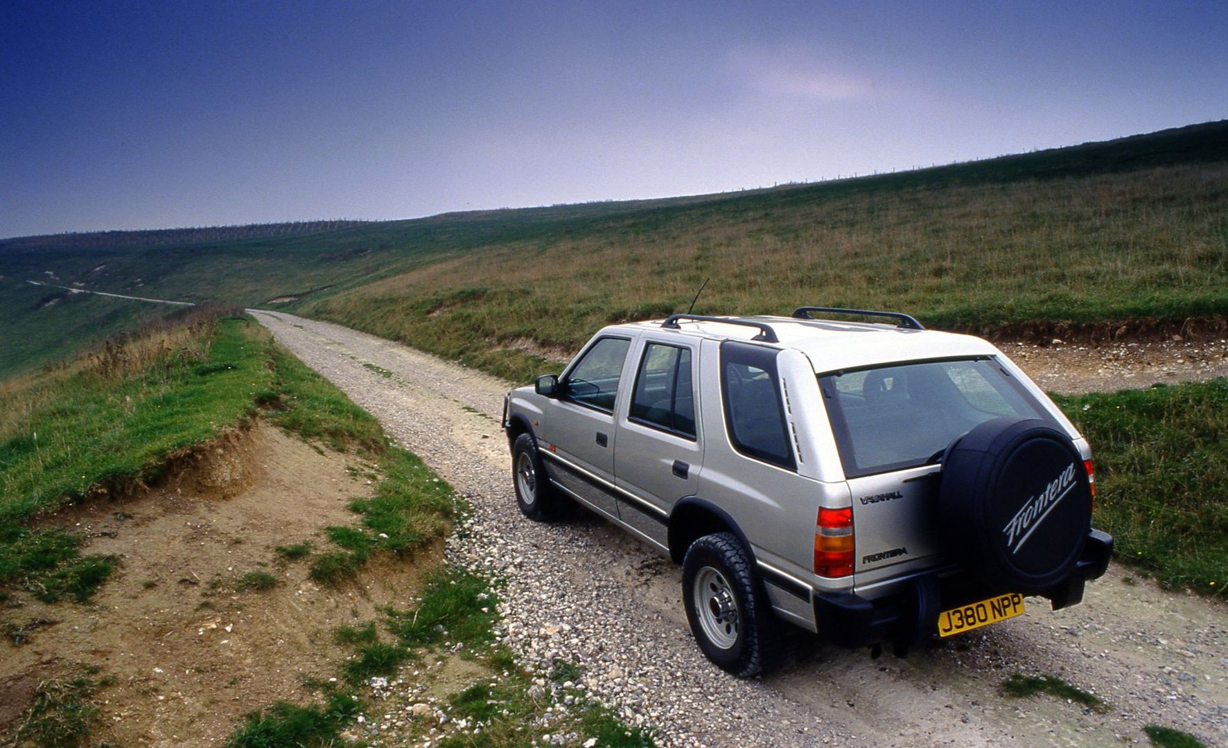 vauxhall_Frontera_1_generation__SUV_5-doors__4.jpg