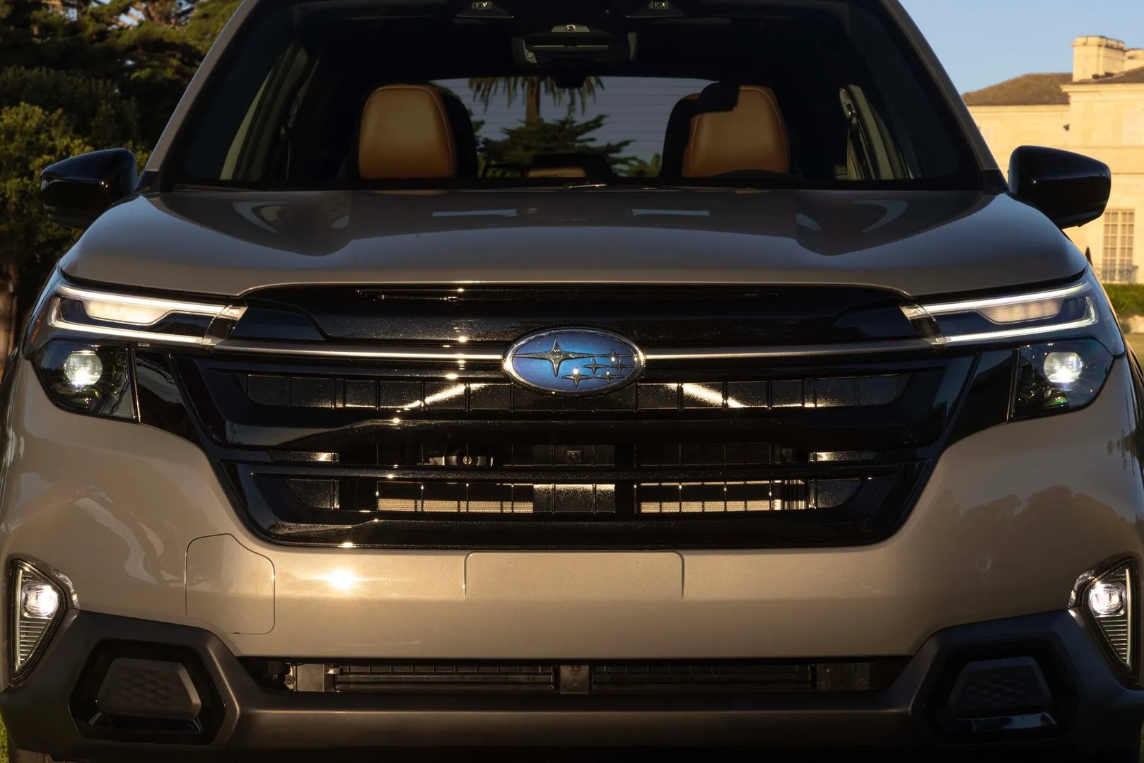Subaru_Forester_6_generation__SUV_5-doors__10.jpg