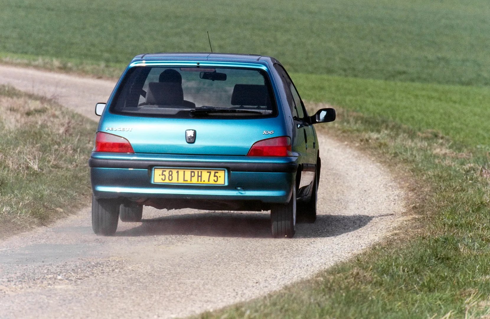 Peugeot_106_1_generation_restyling__Mini_3-doors__6.jpg