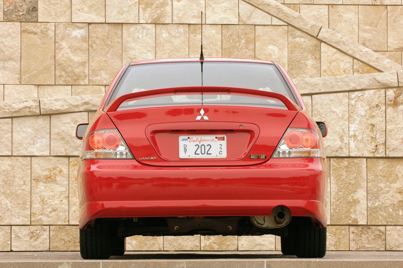 Mitsubishi_Lancer_Ralliart_9_generation_restyling__Sedan__5.jpg