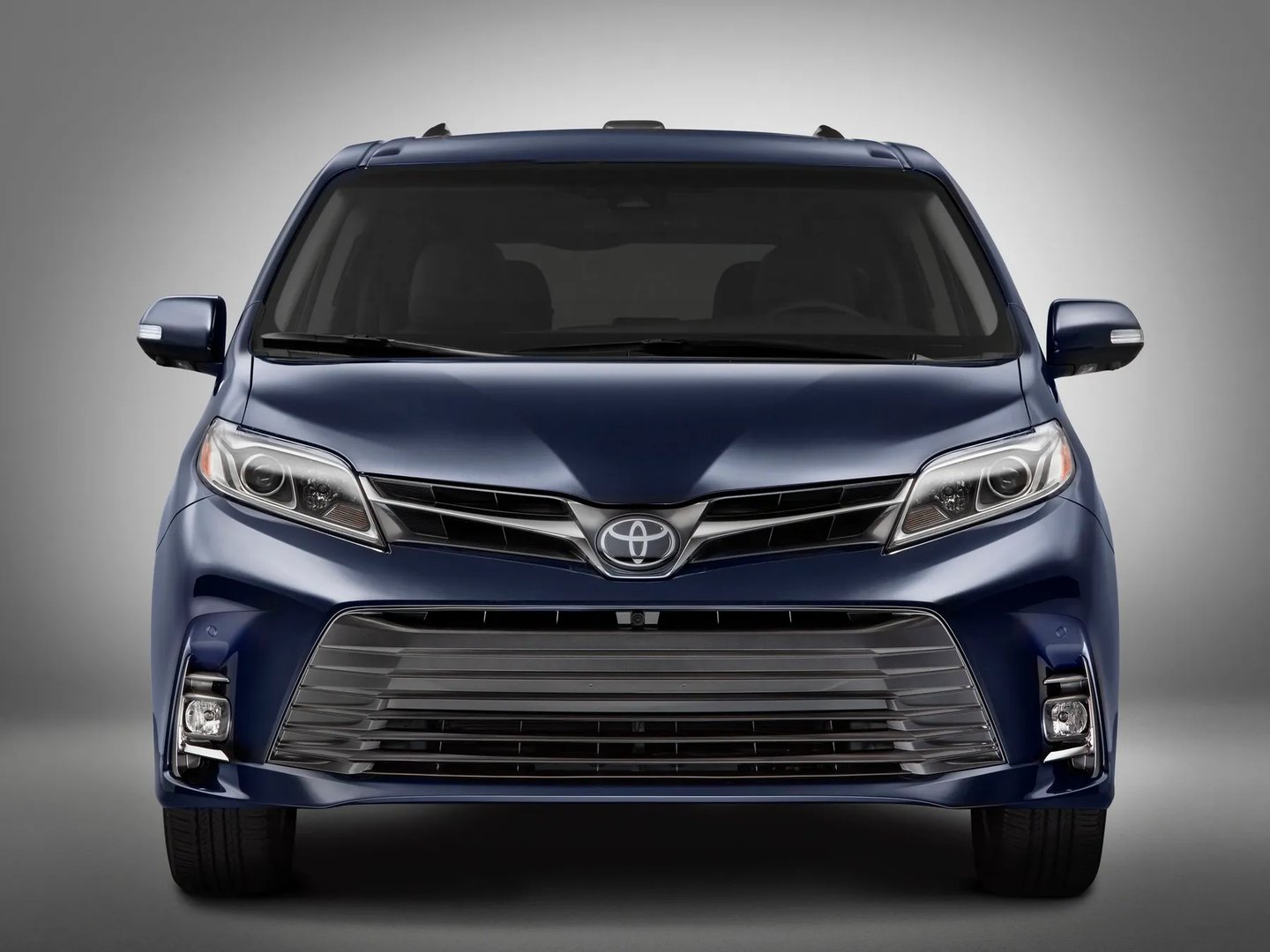 Toyota_Sienna_3_generation_restyling_2__Minivan__5.jpg