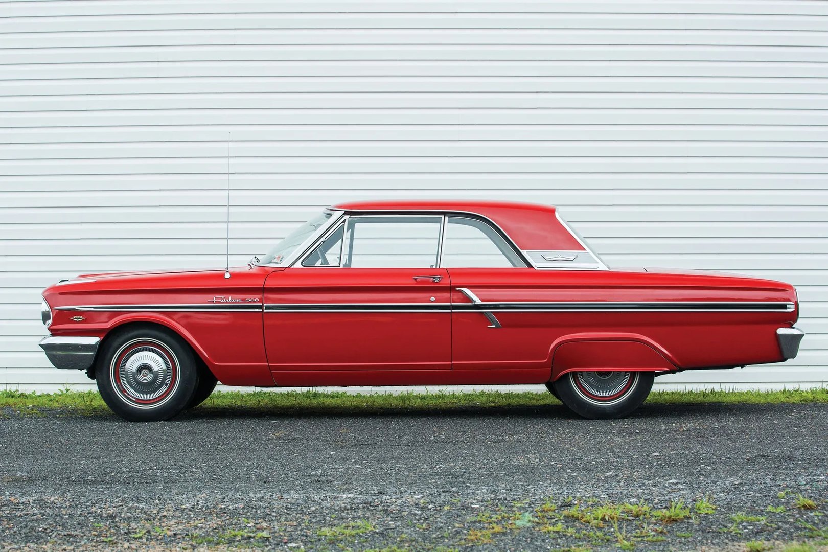 Ford_Fairlane_4_generation__Coupe_Hardtop__2.jpg