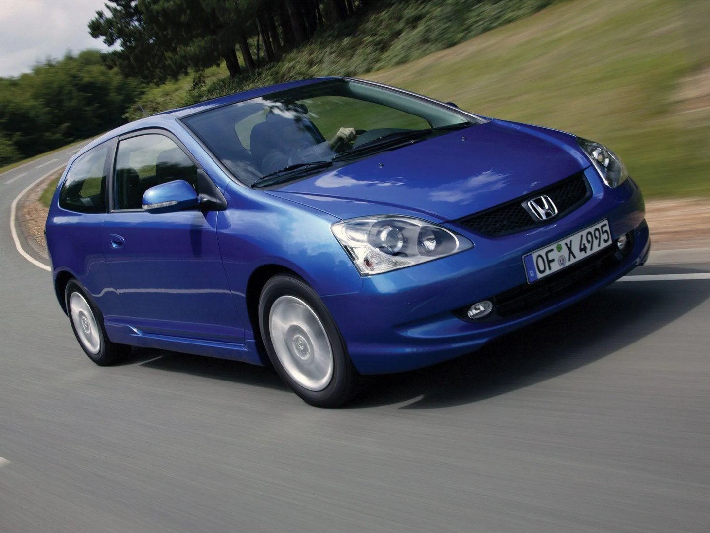 Honda_Civic_7_generation_restyling__Hatchback_3-door__4.jpg