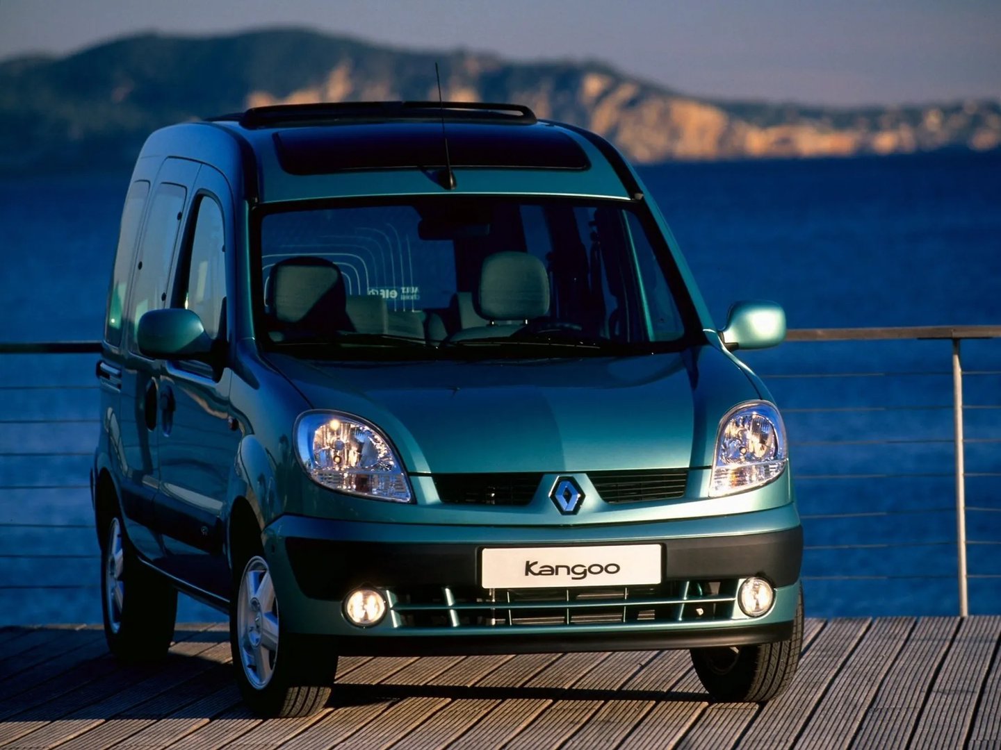 Renault_Kangoo_1_generation_restyling__Compact_Van__2.jpg