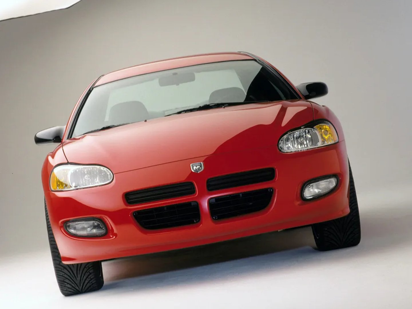 Dodge_Stratus_2_generation__Coupe__3.jpg