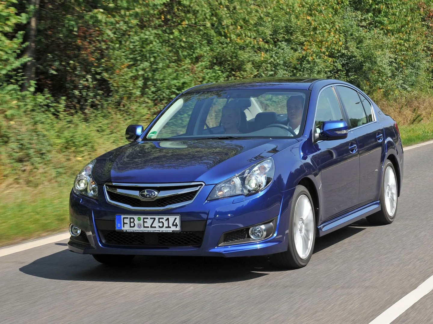 Subaru_Legacy_5_generation__Sedan__1.jpg