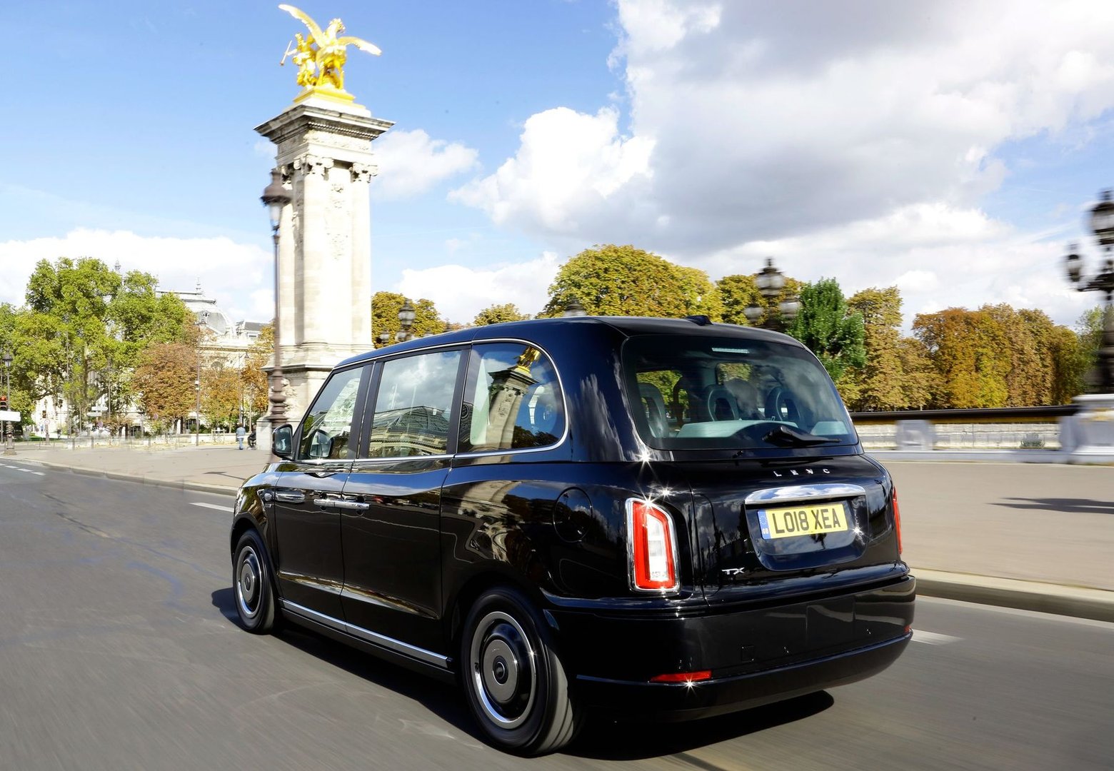 levc_TX_1_generation__Compact_Van__10.jpg
