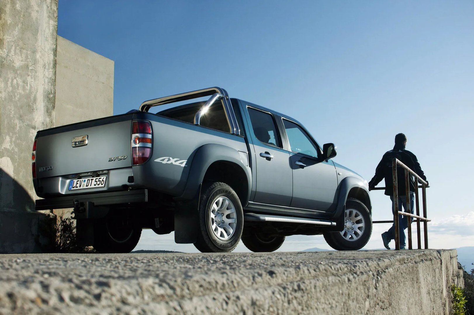 Mazda_BT-50_1_generation__Pickup_double-cab__2.jpg