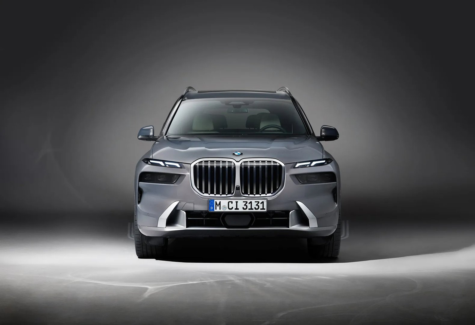BMW_X7_1_generation_restyling_1__SUV_5-doors__3.jpg
