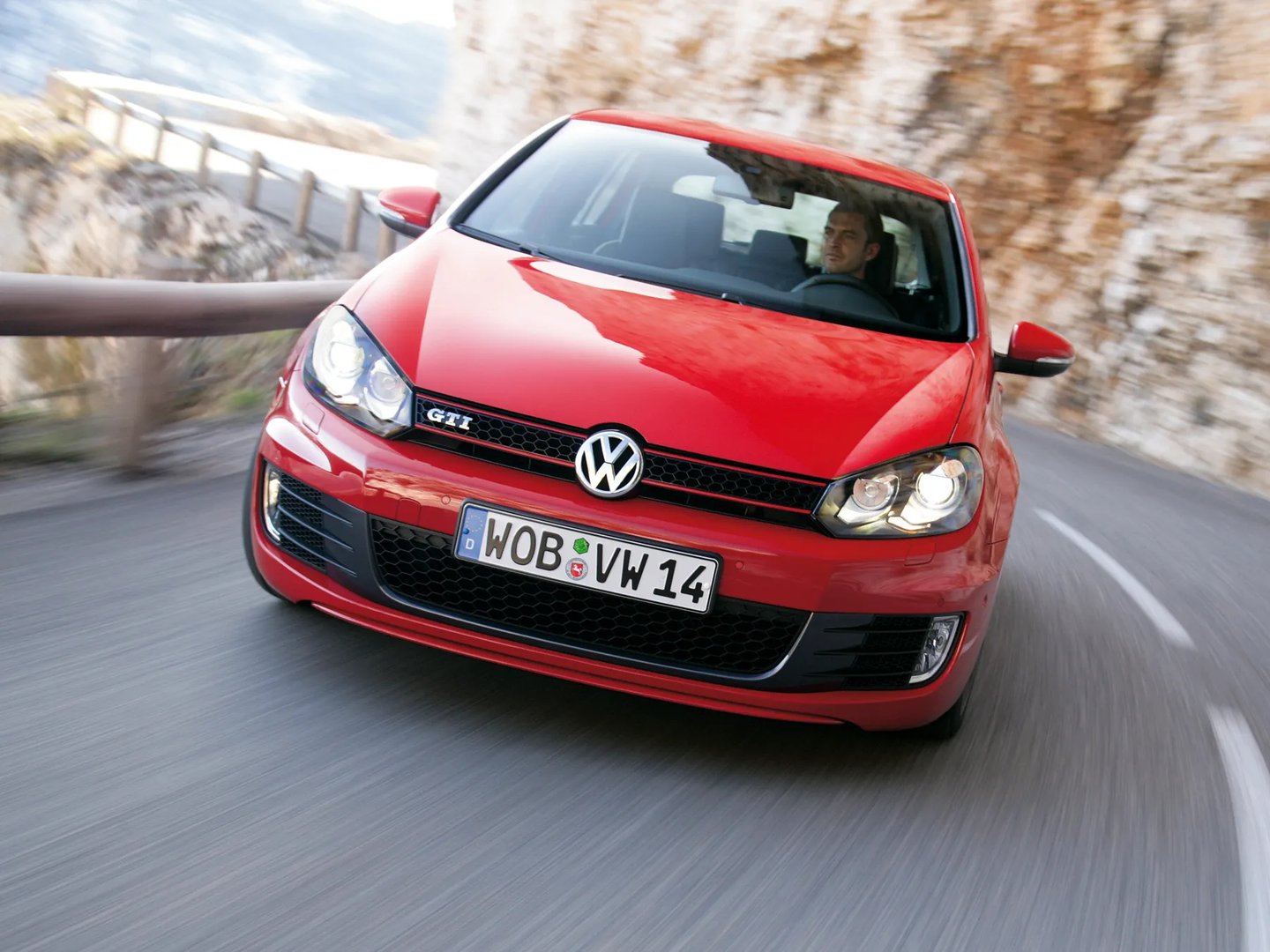 Volkswagen_Golf_GTI_6_generation__Hatchback_5-door__5.jpg