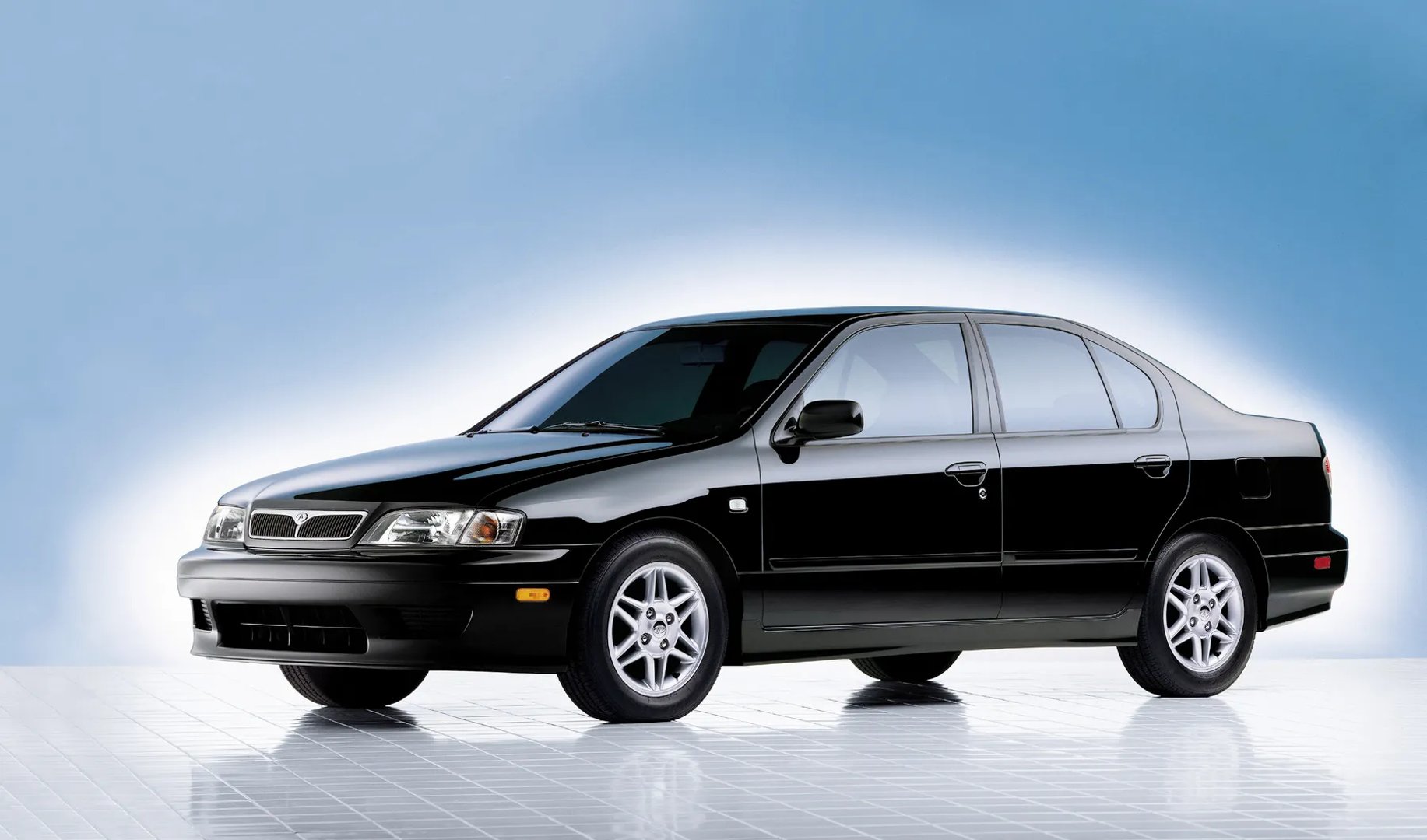 Infiniti_G_2_generation__Sedan__10.jpg