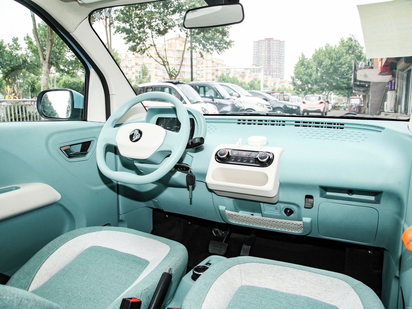 lingbao_Lingbox_UNI_1_generation__Mini_3-doors__34.jpg