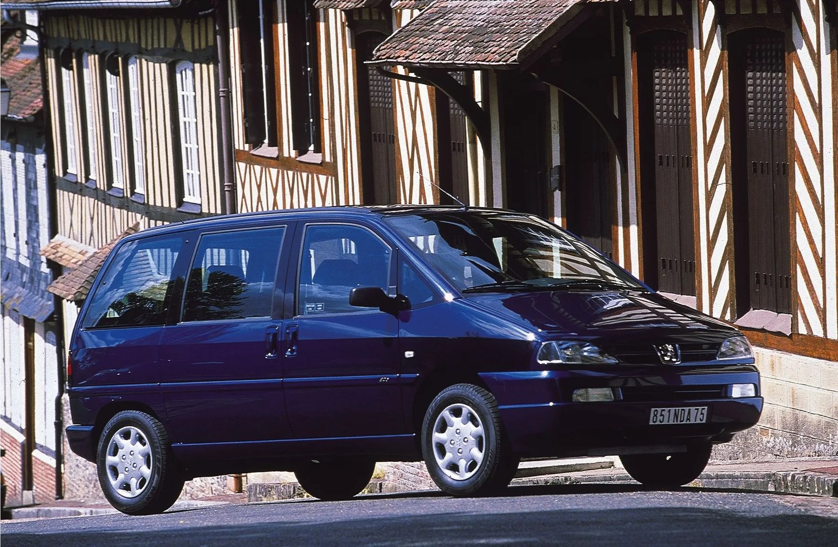 Peugeot_806_1_generation_restyling__Minivan__4.jpg