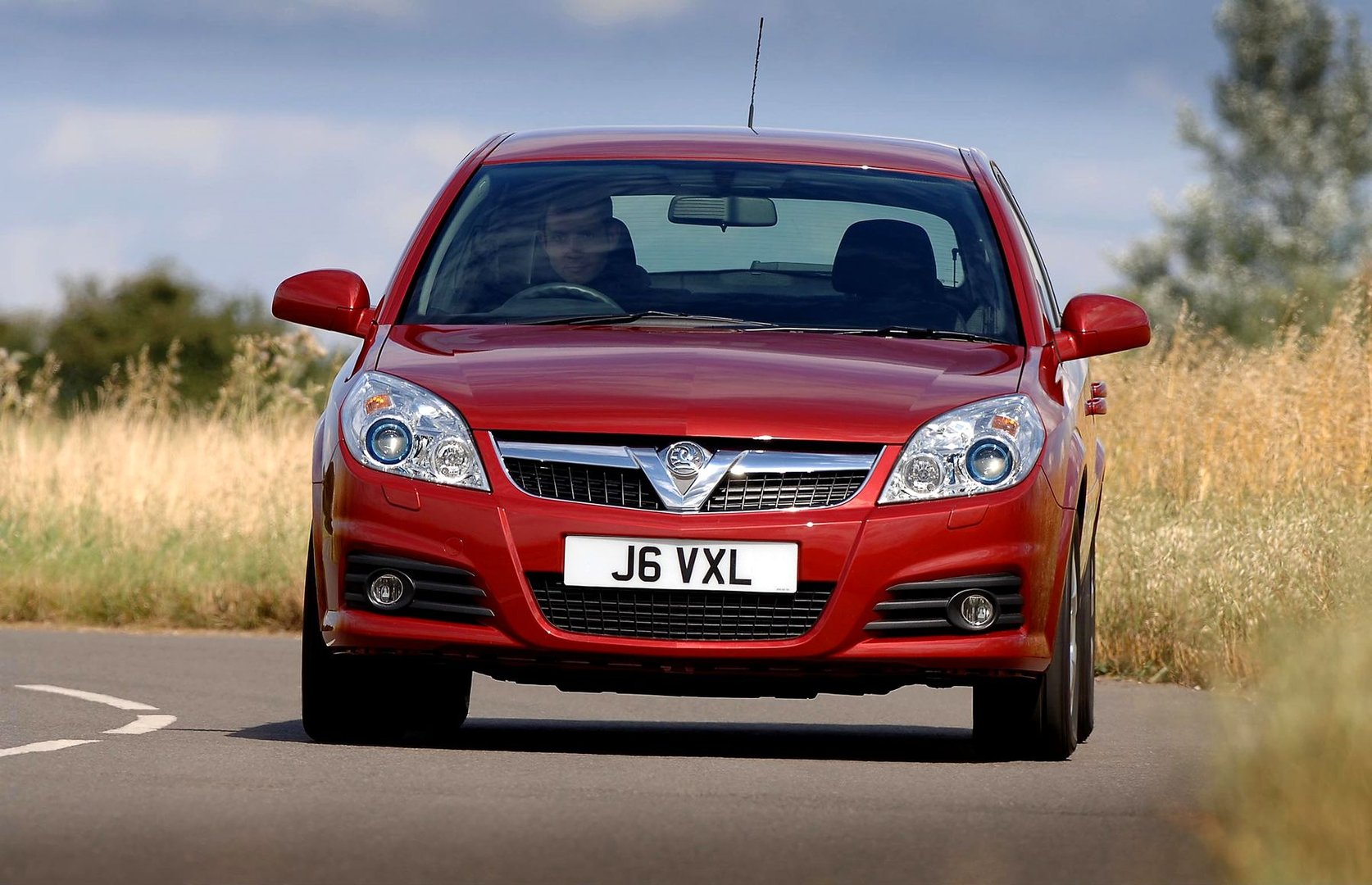 vauxhall_Vectra_3_generation__Hatchback_5-door__13.jpg