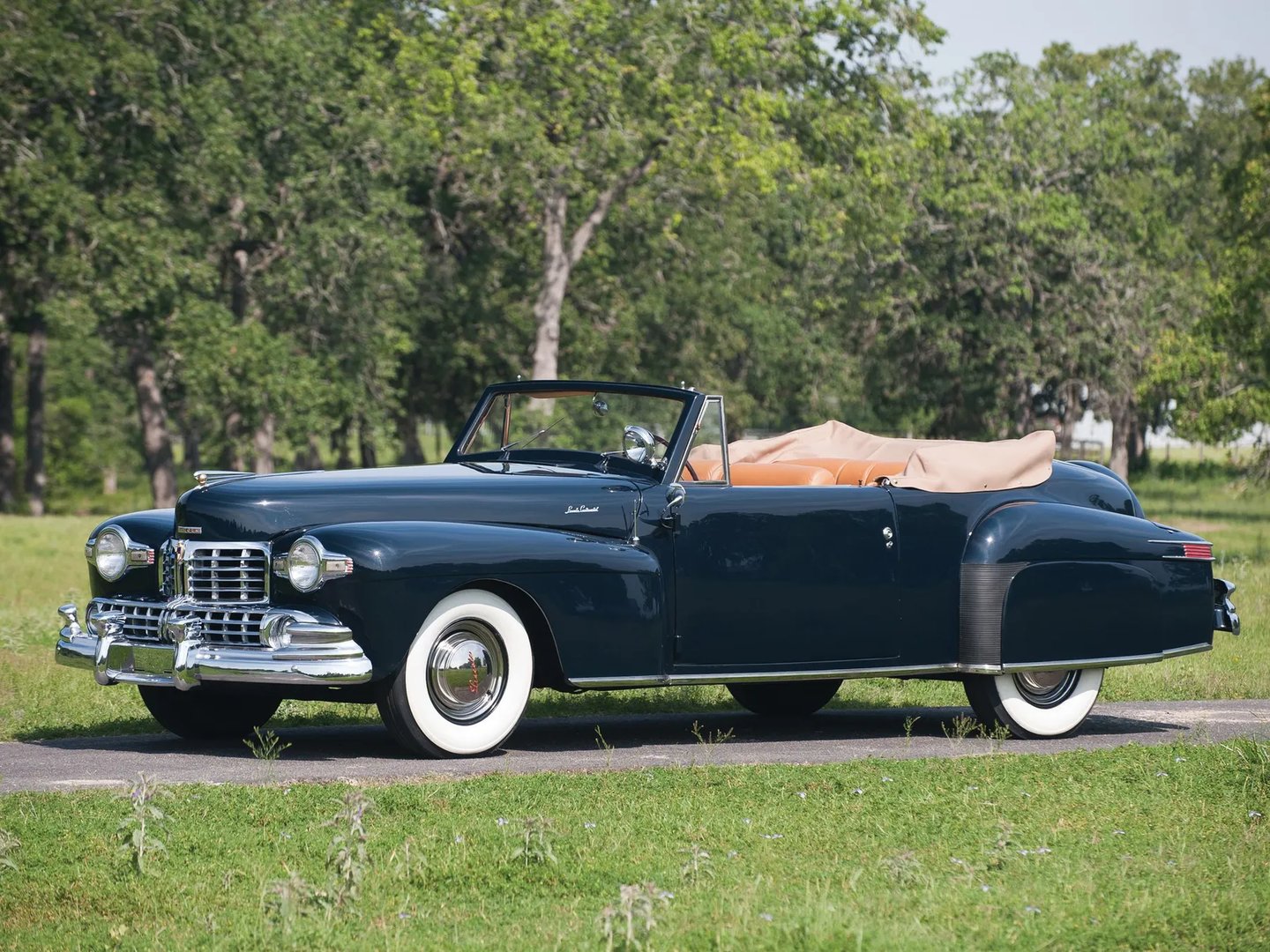 Lincoln_Continental_1_generation__Cabrio__4.jpg