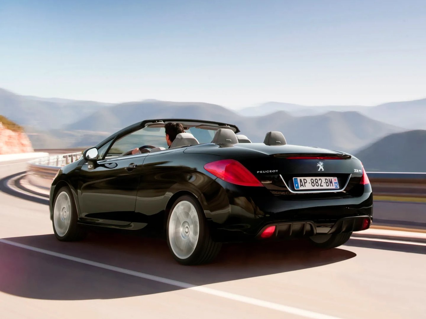 Peugeot_308_1_generation_restyling__Cabrio__2.jpg