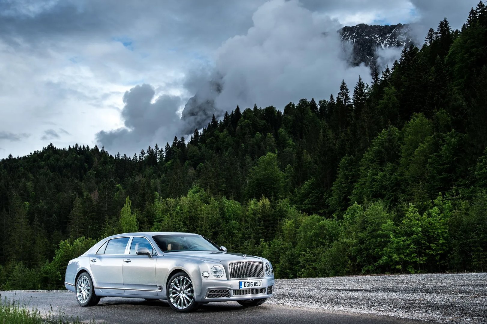 Bentley_Mulsanne_2_generation_restyling__Sedan__11.jpg