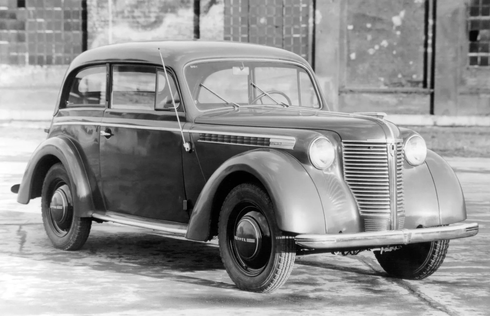 Opel_Olympia_2_generation_restyling__Coupe__1.jpg