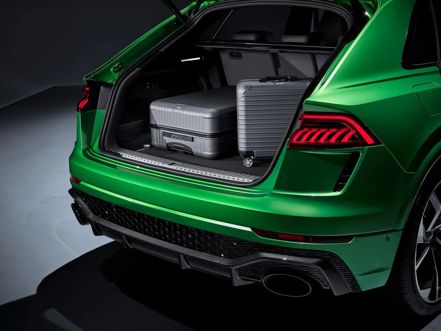 Audi_RS_Q8_1_generation__SUV_5-doors__5.jpg