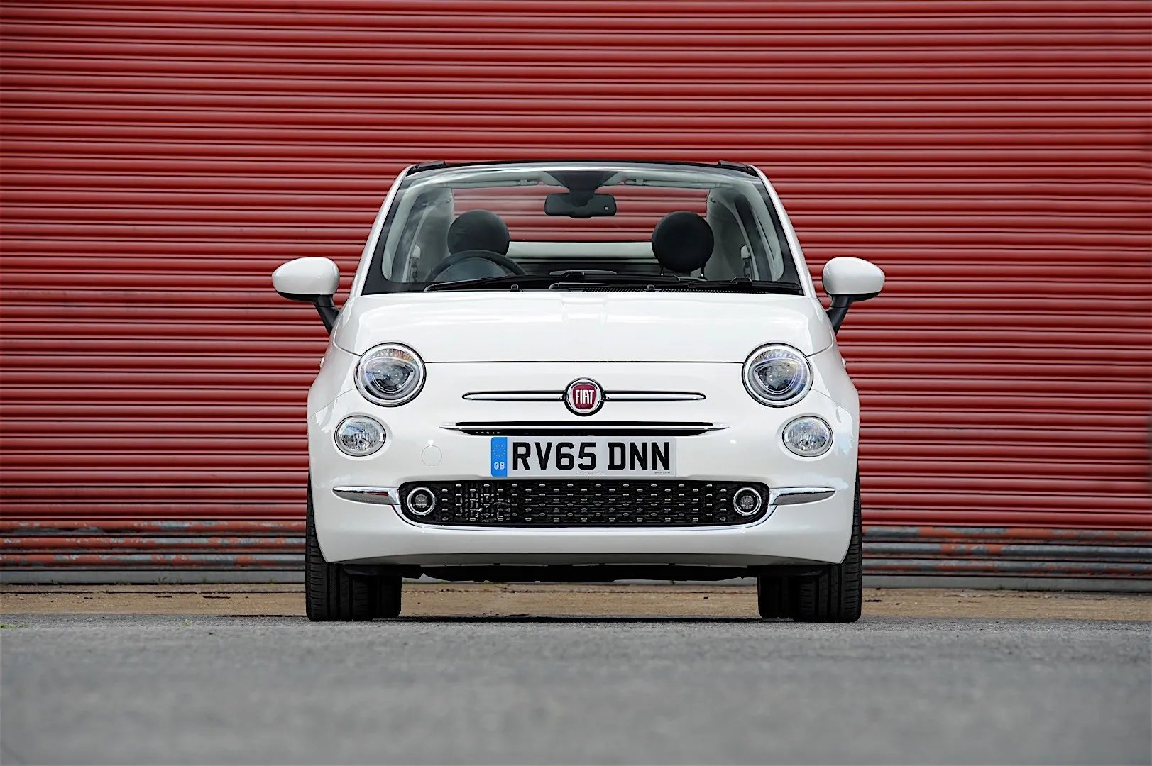 Fiat_500_2_generation_restyling__Cabrio__1.jpg