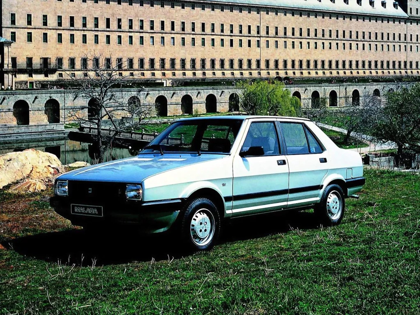 SEAT_Malaga_1_generation__Sedan__3.jpg