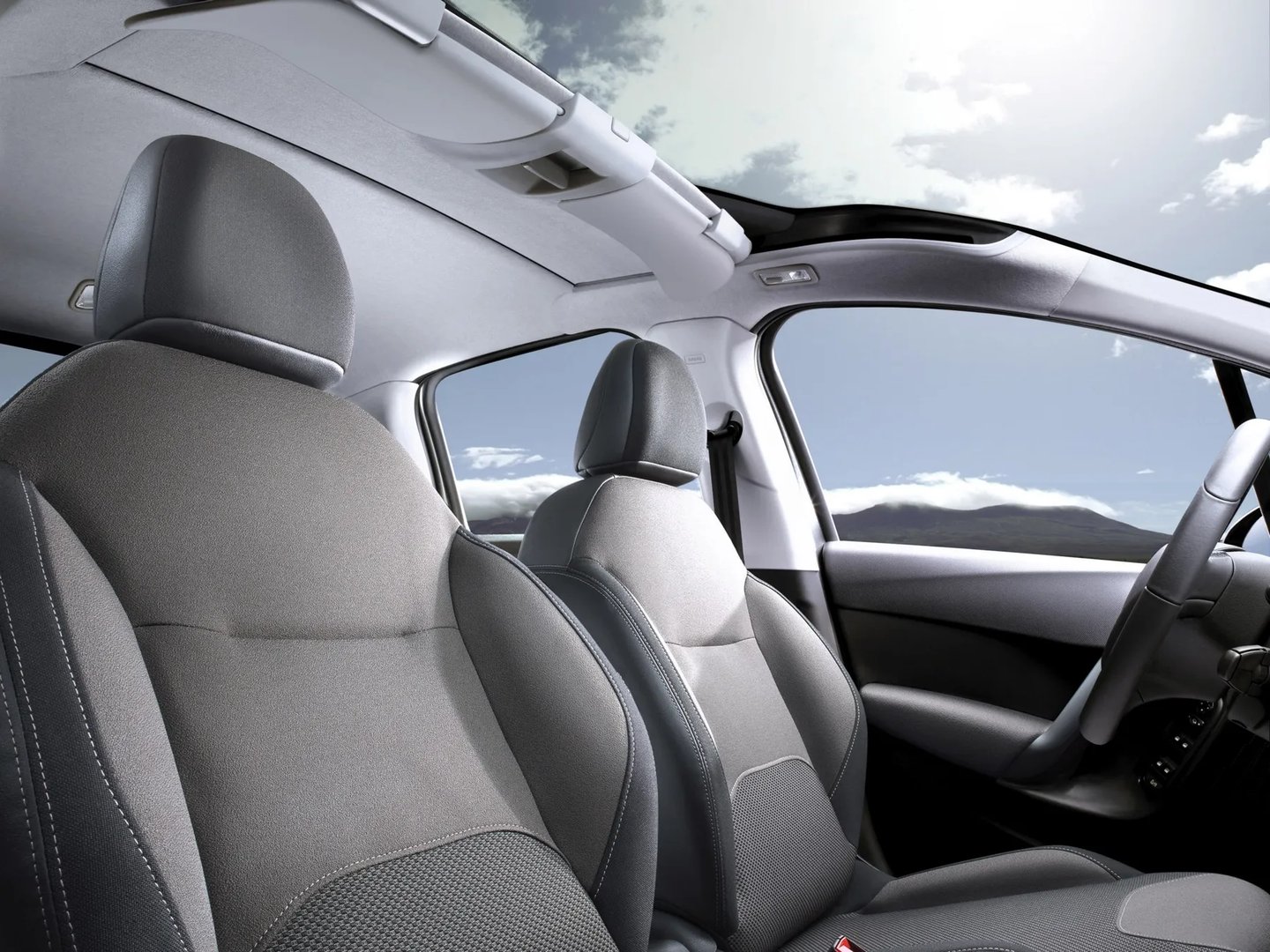 Citroen_C3_2_generation_restyling__Mini_5-doors__13.jpg