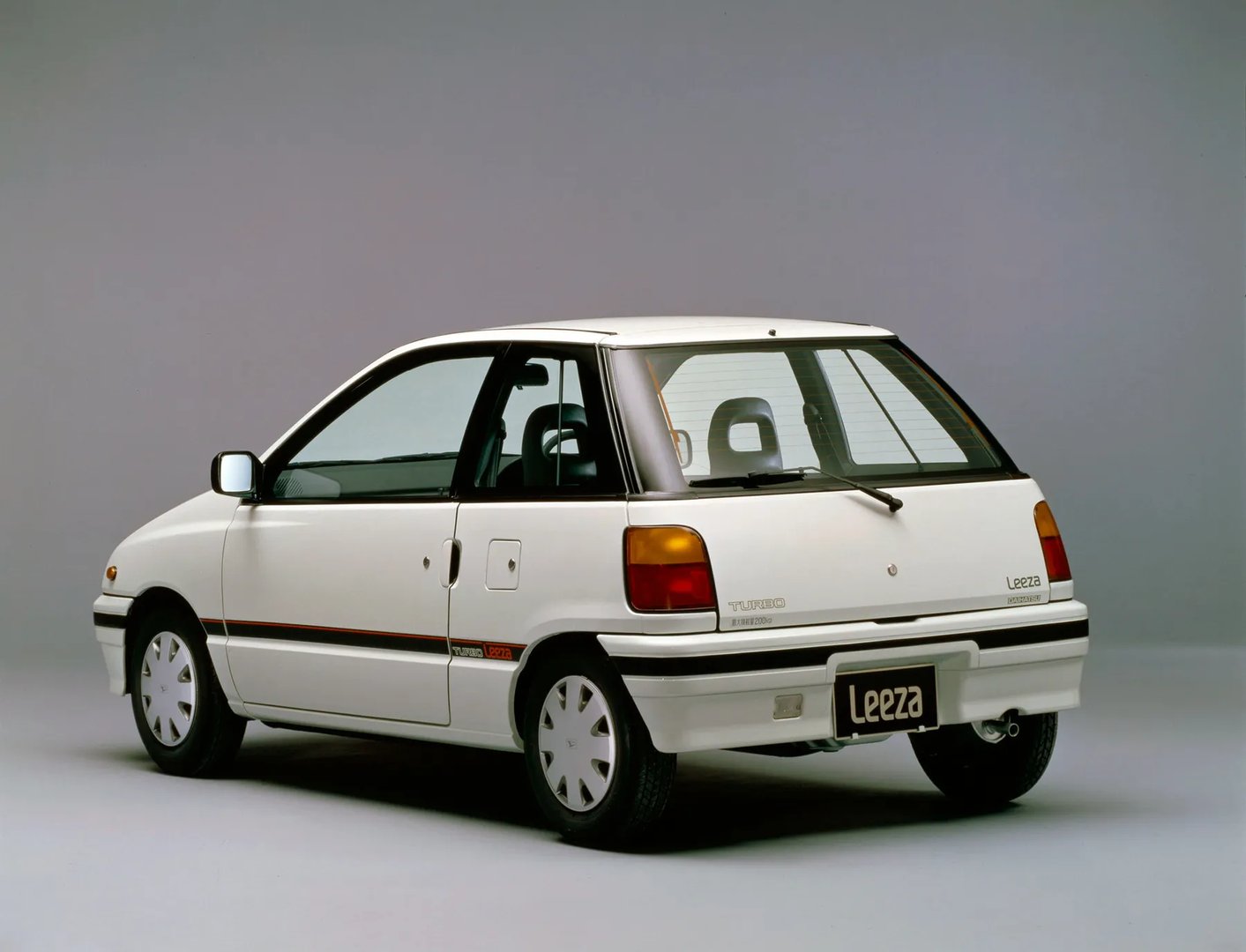 Daihatsu_Leeza_1_generation__Mini_3-doors__2.jpg