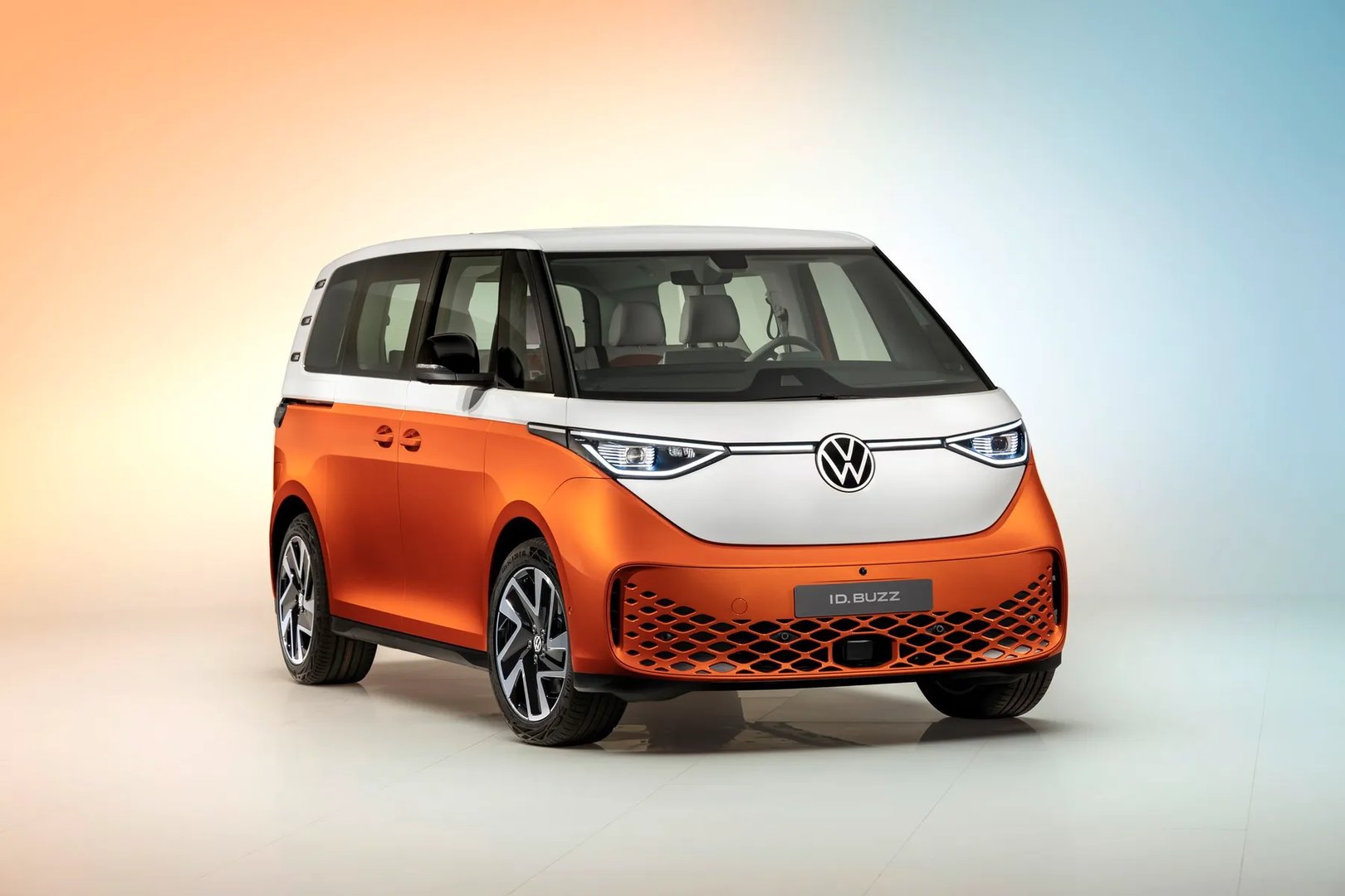 —  Minivan
