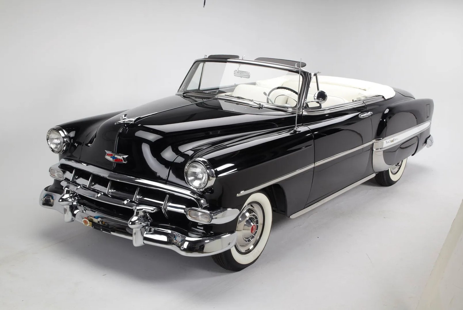 Chevrolet_Bel_Air_1_generation__Cabrio__2.jpg