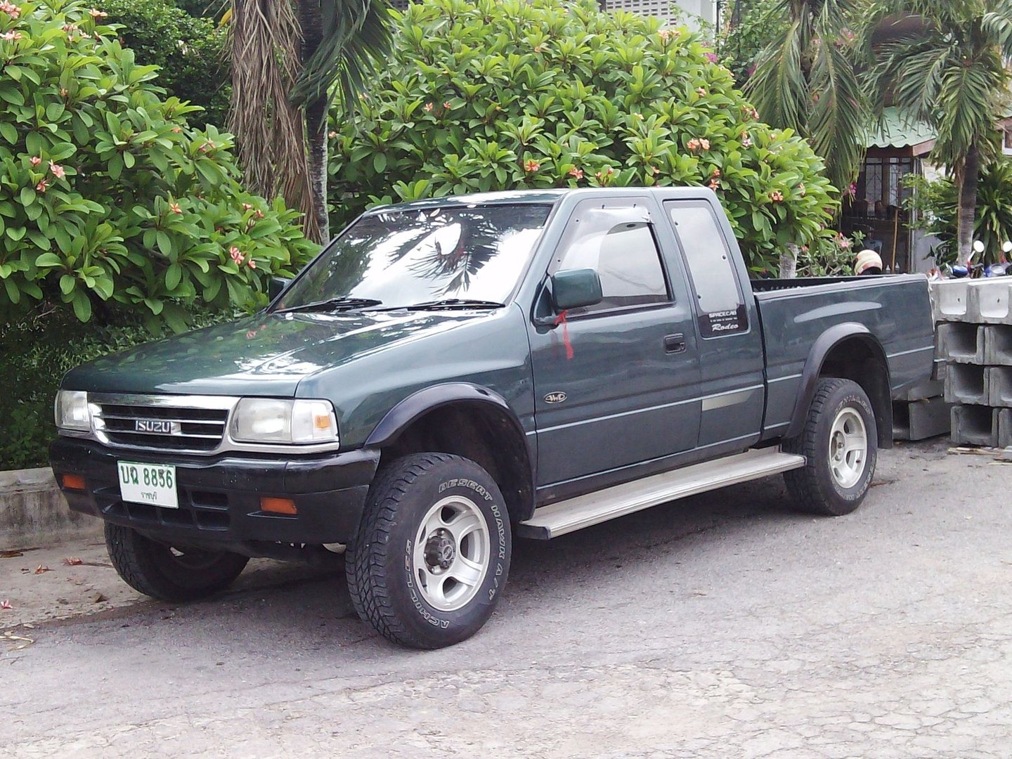 isuzu_Rodeo_1_generation__Pickup__1.jpg